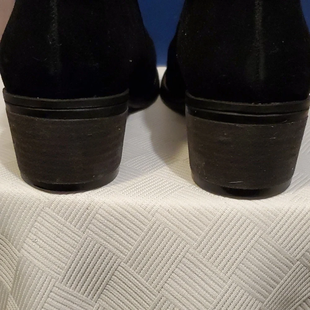 White Mountain Women's Side Zip Suede Leather Ankle Boot - Picture 5 of 8